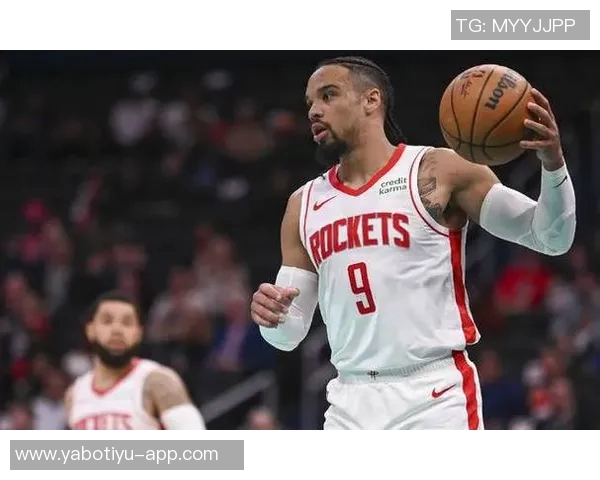 狄龙表现起伏外线不佳11投5中拿下12分4助攻3抢断三分球命中率低迷